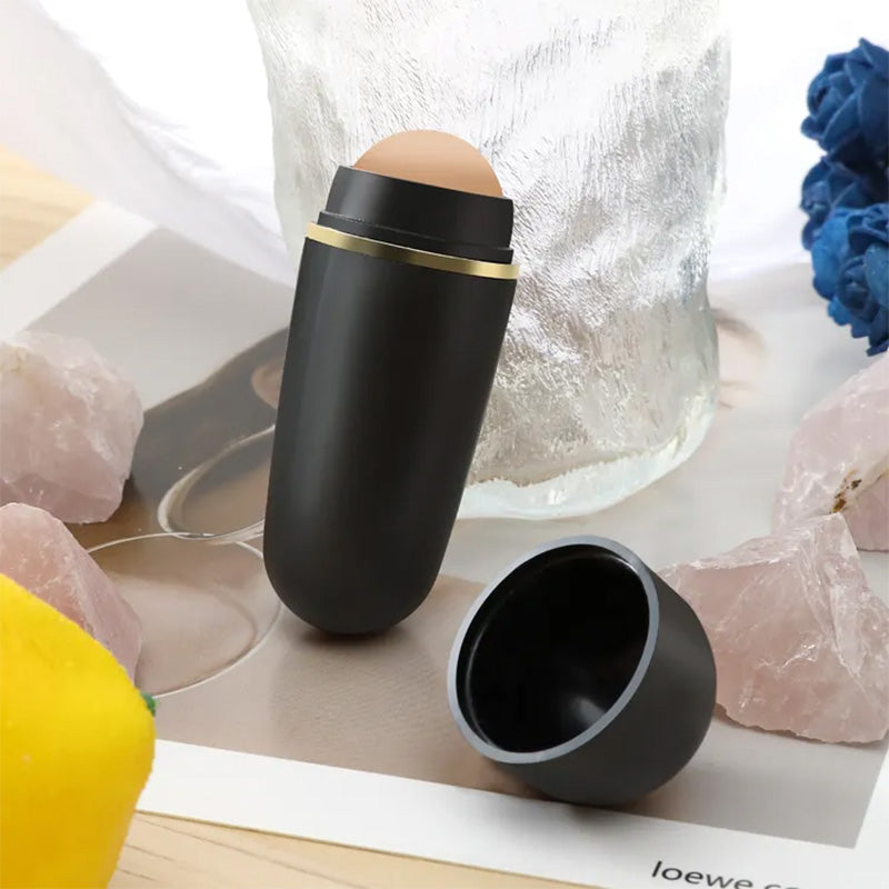 VOLCANICPURE™ ÖLABSORBIERENDER GESICHTSROLLER